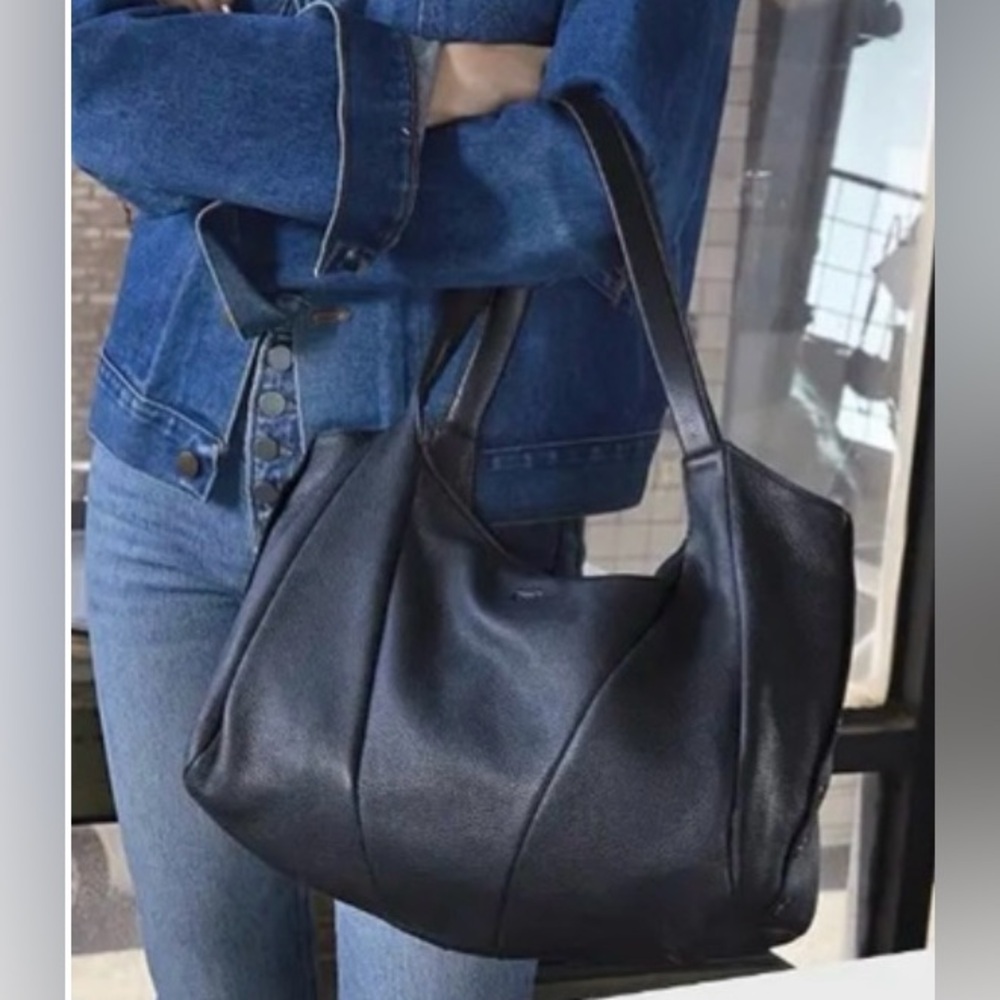 Hammitt Ferris retired NWOT hobo style handbag